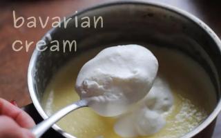 Bavarian cream cake: recipe